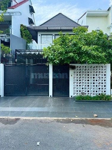 Bán nhà 02 tầng (ngang 8m-dài 20m) gần Chợ Bình Tây Quận 6 giá 2,5 tỷ