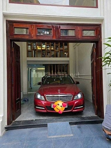BÁN NHÀ LÔ GÓC PHỐ THANH AM - 61M2 - 5 TẦNG - GIẾNG TRỜI THOÁNG - 12 T