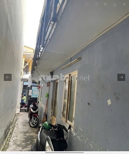 Bán nhà hẻm thông Tôn Thất Thuyết P15 Q4 dt 5x15m 2 tầng chỉ 6 tỷ.
