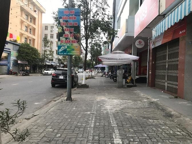 CHO THUÊ NHÀ NGUYÊN CĂN, MẶT TIỀN Ở VỊ TRÍ ĐẮC ĐỊA, GIÁ TỐT, VIEW ĐẸP 