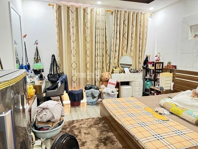 Bán nhà sát hẻm ô tô Ba Tháng Hai, Quận 10, 4x12.5, 3PN chỉ 7 tỷ hơn