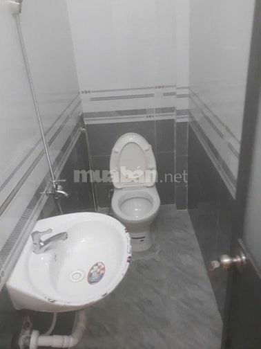 Nhà khu dân cư Hoàng gia 395tr