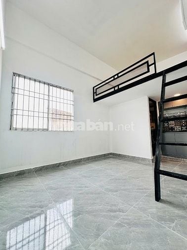🏠 Phòng trọ giá rẻ, mới xây có gác, cửa sổ gần Đại học Hutech, GTVT