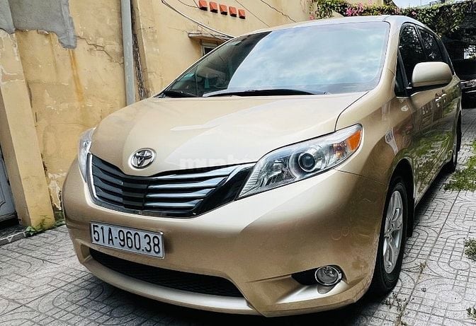 SIENNA LE 3.5AT - 1 cầu - nhập Mỹ