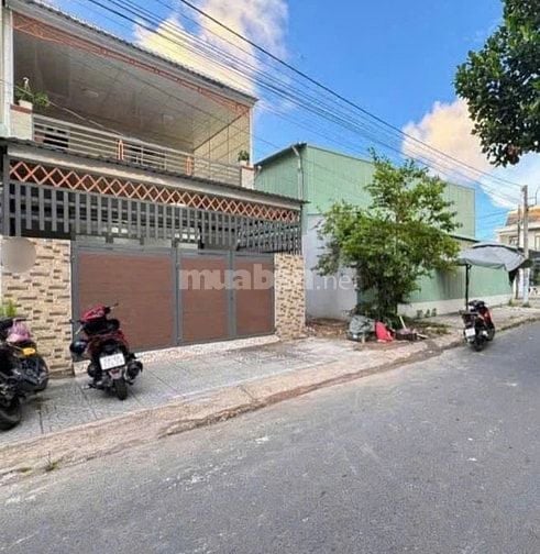Chính chủ đang rất cần tiền xoay sở nên muốn bán gấp căn nhà 