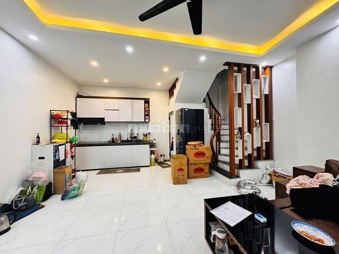 BÁN NHÀ ĐA SỸ 5 TẦNG XÂY MỚI Ở NGAY