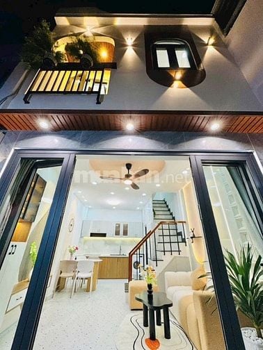 Siêu Phẩm Phan Xích Long – Sổ Vuông Đẹp – Full Nội Thất