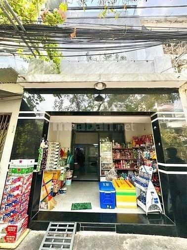 Cô Tâm bán căn nhà mặt tiền đường kinh doanh , đang cho thuê 8tr/tháng