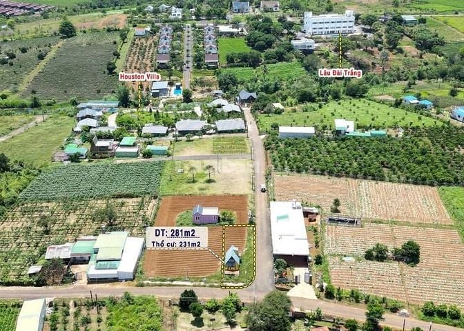 BÁN GẤP LÔ GÓC 2 MẶT TIỀN GIÁ NGỘP – GẦN CAO TỐC LÝ THÁI TỔ 