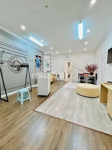  Phố Hào Nam giá 17 tỷ, 40mx5 tầng, MT 5m, ô tô tránh