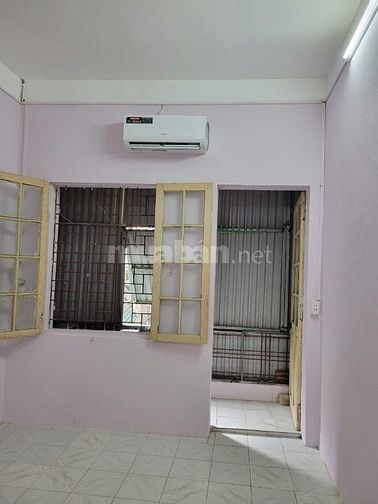 Cho thuê nguyên tầng 2 (hoặc từng phòng riêng lẻ) dài hạn 