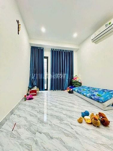 Cho thuê nhà hẻm 5m (XH)Lò Siêu, P8, Quận 11 Giá 8tr