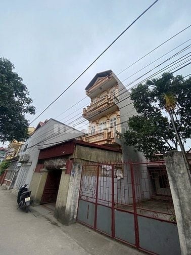 BÁN NHÀ 70M X 3 TẦNG TRỤC CHÍNH THÔN ĐÌA, NAM HỒNG.
