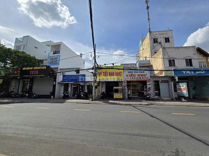 3 tầng - Mặt tiền Phạm Thế Hiển P5 Q8 ngay TTHC Q8