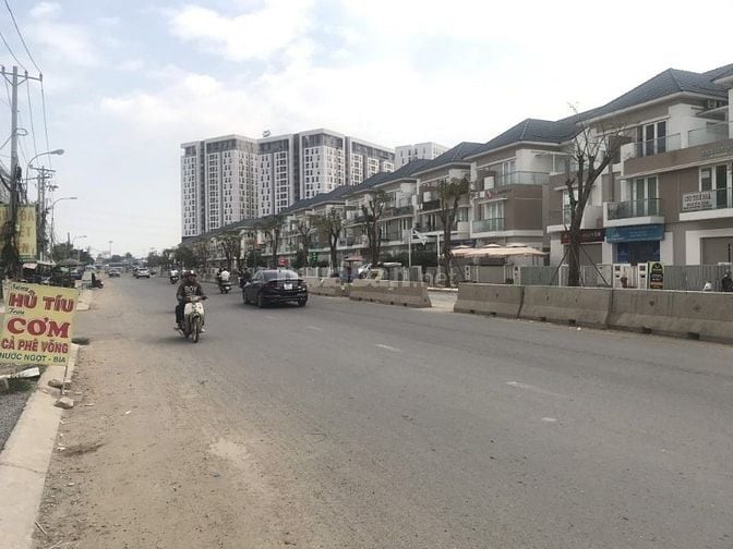 Bán Nhà 3 Lầu Mặt Tiền Đường 30m cách Global City chỉ 50m giá 14.8 tỷ