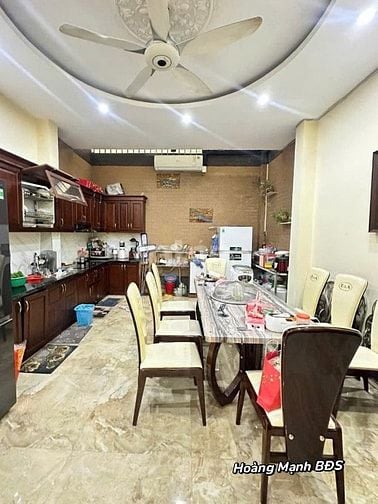 BÁN CĂN LIỀN KỀ LA KHÊ, MẶT TIỀN ĐẸP, THANG MÁY NHẬP KHẨU, 50M2 - NHỈN