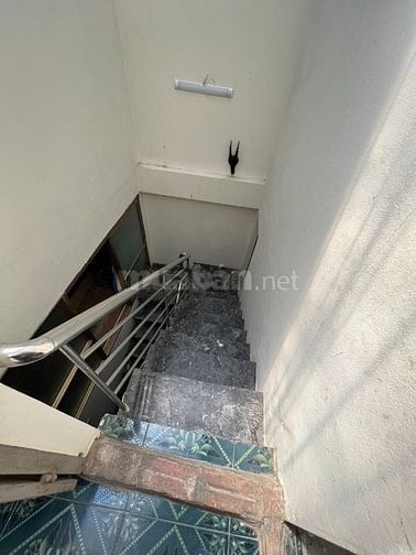 Cho thuê nhà 3 tầng, đường Trần Cung, phường Cổ Nhuế 1, quận Bắc Từ Li