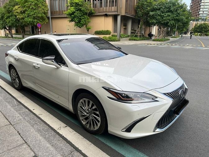 Chính chủ cần bán xe Lexus ES 250 mua hãng , xe lướt cực đẹp ! 