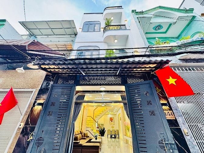 Bán nhà Tô Hiến Thành Q10, 80m², 3.7 tỷ, thuê 20tr/th, sổ riêng, SHR