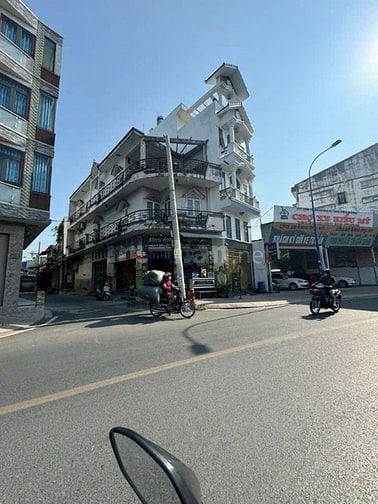 MẶT TIỀN KINH DOANH ĐỈNH-LÔ GÓC ĐẮC ĐỊA-3 TẦNG -4 X 19 