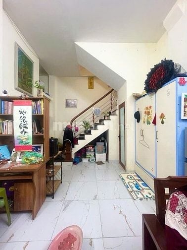 PHÂN LÔ 2 Ô TÔ TRÁNH, VỈA HÈ, KINH DOANH SẦM UẤT
