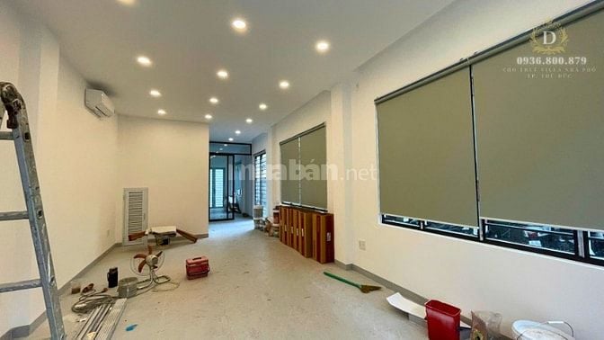 Cho thuê tòa nhà văn phòng, sàn trống, thang máy, 4 sàn, mới 100%