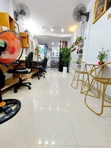 Bán nhà phố Lê Văn Sỹ, Q. Phú Nhuận 42m² – Hẻm xe hơi, giá tốt