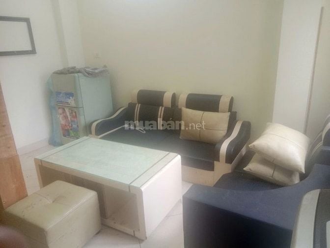Cho thuê nhà nguyên căn 15m2 x 5 tầng, 3 ngủ - 3 wc ở Đặng Tiến Đông