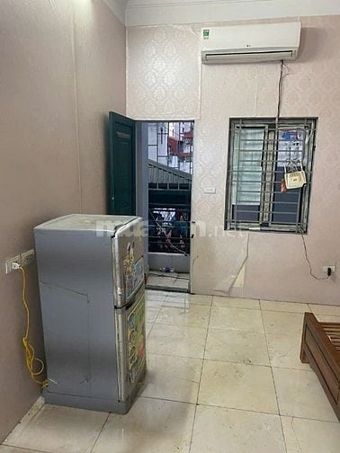 Cho thuê căn hộ khép kín 491 La Thành.