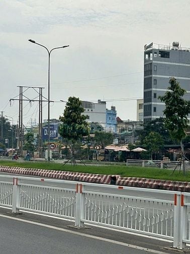 Bá đất mặt tiền Nguyễn Văn Linh, Quận 7
