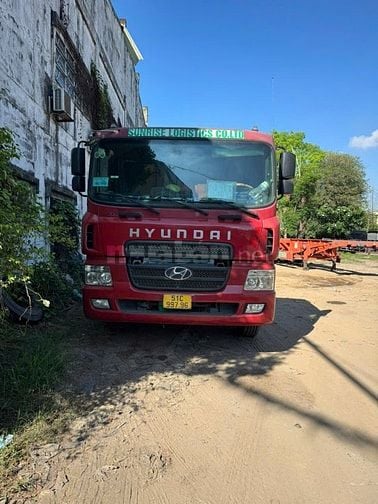 TUYỂN 02 TÀI XẾ LÁI XE CONTAINER