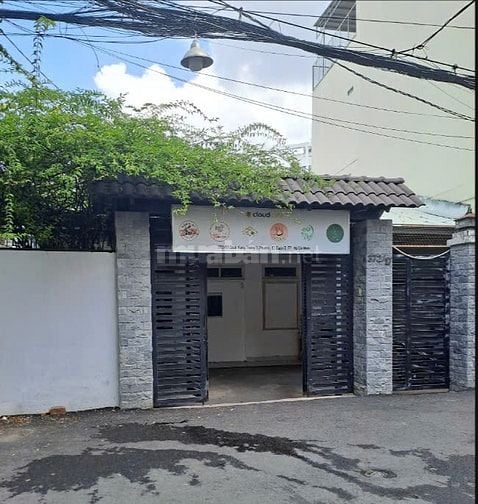 Cho thuê nhà dạng biệt thự xưa TT Quận 3, Cách Mạng Tháng 8, DT 260m2