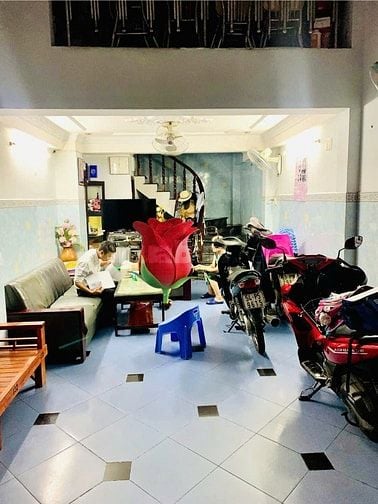 BÁN NHÀ HẺM XE HƠI CHẤN HƯNG 5TẦNG NGAY CMT8-SÁT BÊN KHU BẮC HẢI 7,3TỶ