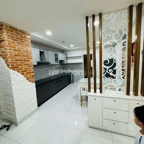 CHung cư 2A Nguyễn Sỹ Sách, P15, TB: 2p ngủ, 2wc. 8tr/tháng