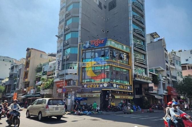 Cho thuê mặt tiền đường Cô bắc quận 1