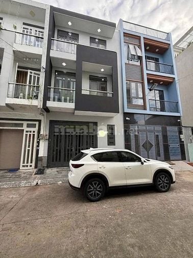 Bán gấp nhà ở đường Trần Nhật Duật, phường Tân Định, quận 1, giá 2 tỷ 