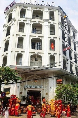 BÁN NHÀ GÓC HAI MẶT TIỀN ĐẸP – TRUNG TÂM QUẬN 7 – GIÁ TỐT ĐẦU TƯ
