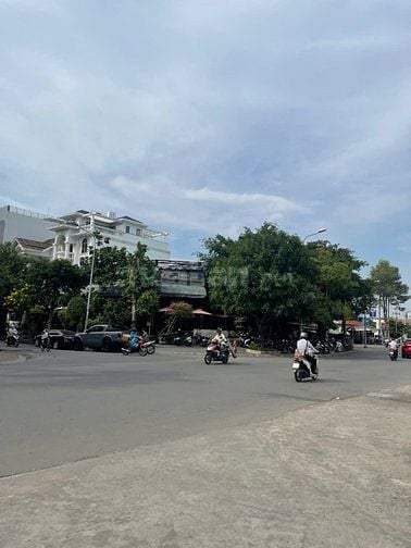Bán đất 2 mặt tiền Trần Trọng Cung Quận 7