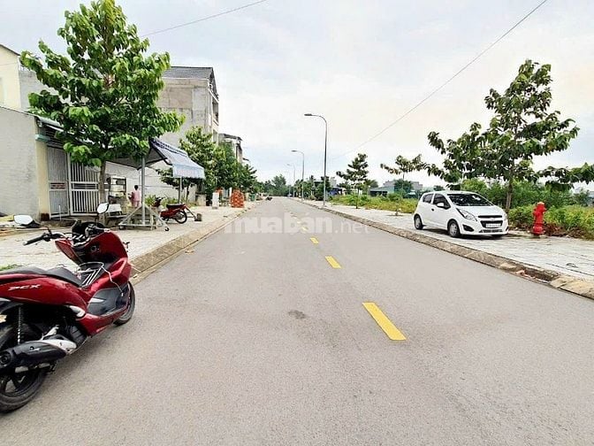 Chủ cần bán mặt tiền Trần Phú, Phước An, Nhơn Trạch, có 500m2 thổ cư