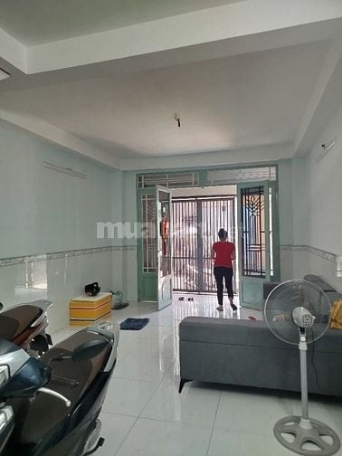 Cho thuê mặt tiền khu Bàu Cát quận Tân Bình 