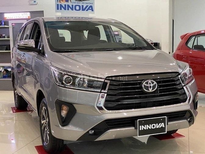 Cho thuê xe theo yêu cầu, lái xe giàu kinh nghiệm, xe Innova 8 đời mới