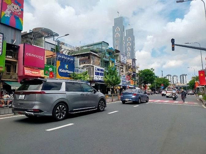 Cho thuê nhà mặt tiền kinh doanh Đường 3 Tháng 2, Phường 8, Quận 10