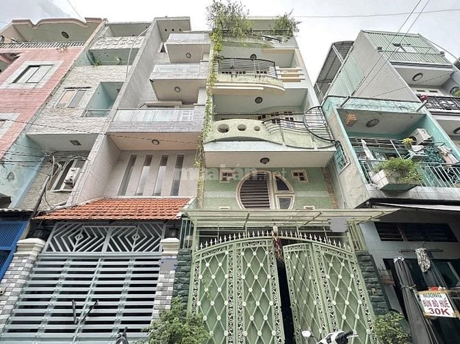 Bán nhà đường 6m Phùng Văn Cung p4 PN ngang 4,4 nở hậu 5 dài 15 SHR 
