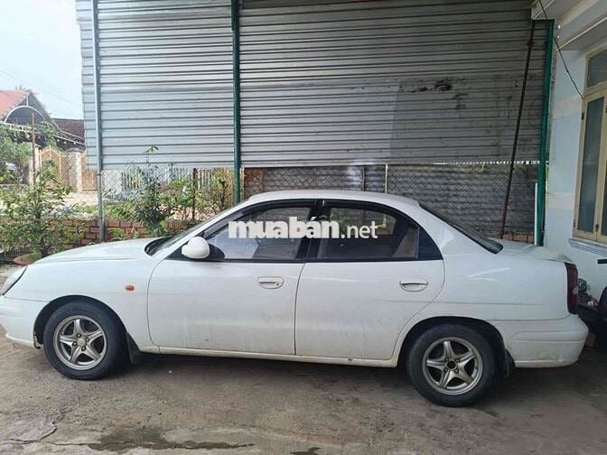 Daewoo Nubira 2003  1.6 MT - 789456 km