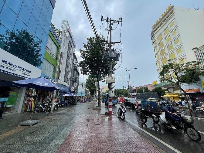 Hiếm! 5 TẦNG NGAY TRỤC LÝ THƯỜNG KIỆT - chỉ 6.x tỷ GIÁP QUẬN 10