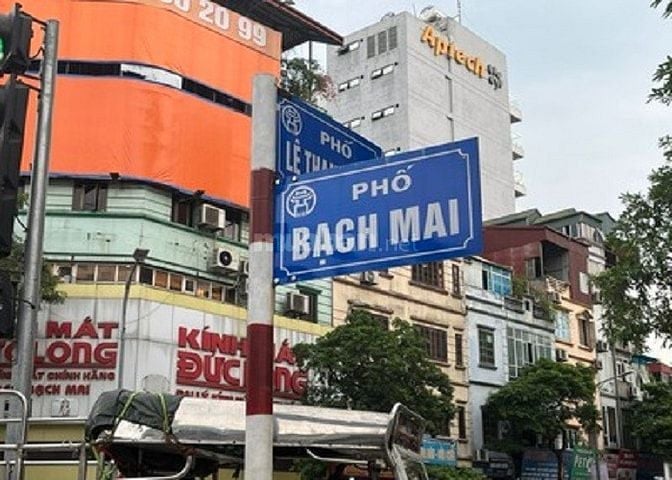 Bán gấp nhà khu phố Bạch Mai, cách phố 50m, diện tích 34m2, 4 tầng