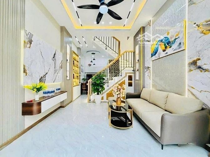 BÁN NHÀ 2 mặt hẻm đường Nguyễn Hiến Lê, p13, Tân Bình 1tỷ690/45m2 shr