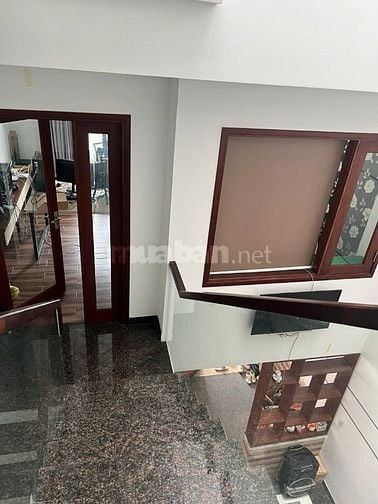 Nhà có nội thất 1 Trệt Lững 3 Lầu 5x18m 4 Phòng KDC Hoàng Quốc Việt 