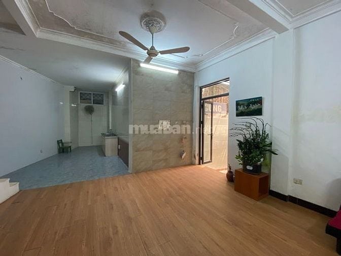 VĂN CHƯƠNG - ĐỐNG ĐA GIÁ RẺ - GẦN HỒ, TRƯỜNG, UBND - 30M Ô TÔ