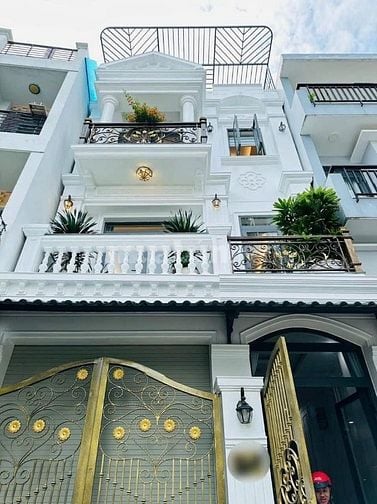 Đi nước ngoài định cư bán gấp nhà ở đường Dương Bá Trạc, phường Rạch Ô